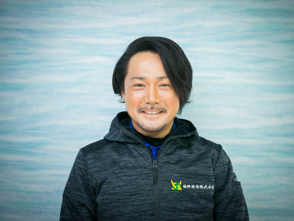 専務　嶋野 寿弐